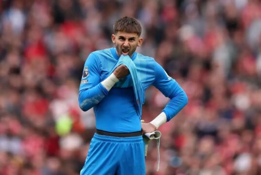 Juventus e Tottenham conversam sobre Guglielmo Vicario, um possível empréstimo