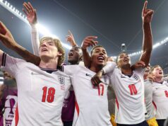 Qual é o histórico competitivo da Inglaterra contra a Noruega?
