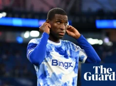Nicholas Jackson conclui mudança de £ 65 milhões para o Aston Villa e esclarece a saída de Emery Watkins Nicolas Jackson nears £65m Aston Villa move as Emery clears air with departing Watkins