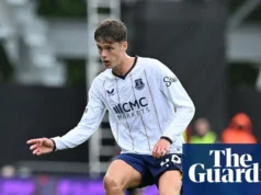 Resumo de transferências: Moyes quer manter Armstrong enquanto Forest concorda com Munoz Transfer roundup: Moyes wants to keep Armstrong while Forest agree Muñoz deal