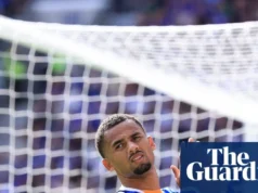 O Manchester City está mirando em Iliman Ndiaye, mas o Everton fixou o valor do atacante em £ 80 milhões. Manchester City target Iliman Ndiaye but Everton value forward at £80m