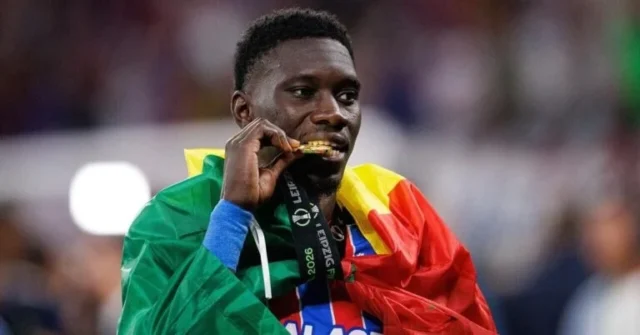 ‘For the moment, he is with us’ – Palace boss speaks out on Sarr to Liverpool speculation ‘For the moment, he is with us’ – Palace boss speaks out on Sarr to Liverpool speculation