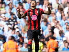 ASSISTIR: Tavernier favorece Bournemouth no Manchester City WATCH: Tavernier gives Bournemouth lead at Manchester City