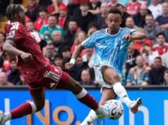 Assista: Liverpool fica para trás em Anfield com Forest dominando Watch: Liverpool behind at Anfield as Forest dominate