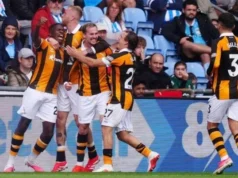 Coventry City 0-1 Hull City: Millar marca uma vitória tardia enquanto os anfitriões veem a festa estragada Coventry City 0-1 Hull City: Millar scores late winner as hosts see party spoiled