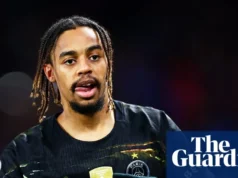 Bradley Barkola deve passar por exames médicos enquanto o Liverpool fecha contrato de £ 123 milhões para o ala Bradley Barcola due for medical as Liverpool finalise £123m deal for winger