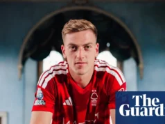 Futebol Diário | Por que a janela de transferência é na verdade uma grande coleção de janelas diferentes Football Daily | Why the transfer window is actually a large collection of different windows