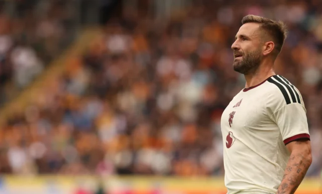 Manchester United edging closer to completing Alejandro Balde transfer: report Manchester United's Luke Shaw during the Premier League 2026/27 match between Hull City and Manchester United at MKM Stadium on August 22, 2026 in Hull, England.