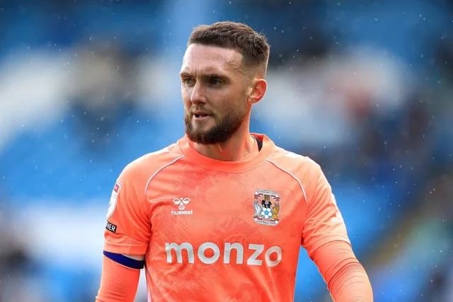 “If we’re having a stinker, I’m not going to scream and shout at the lads. Those days are gone” Matt Grimes on maturing as a leader at Coventry City Coventry City midfielder Matt Grimes has become Frank Lampard's general on the pitch