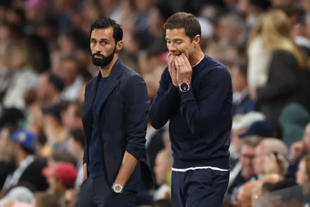 LONDON, ENGLAND - AUGUST 24: Xabi Alonso manager / head coach of Chelsea reacts during the Premier League 2026/27 match between Fulham and Chelsea FC at Craven Cottage on August 24, 2026 in London, United Kingdom. (Photo by Catherine Ivill - AMA/Getty Images)