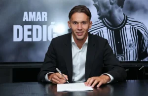 Anúncio oficial do Newcastle United quando Amar Dedic assinou com o NUFC Newcastle United official announcement as Amar Dedic has signed for NUFC