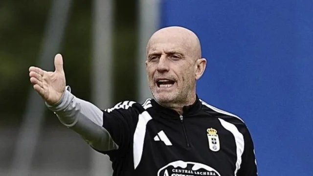 El Oviedo la tiene y el Albacete no la quiere: la clave en el Belmonte pasa por la pelota El Oviedo la tiene y el Albacete no la quiere: la clave en el Belmonte pasa por la pelota