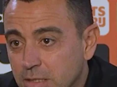 O momento maravilhoso de Xavi Hernández em sua primeira coletiva de imprensa como treinador: "Meu nome é pronunciado como chocolate" El momentazo de Xavi Hernández en su primera rueda de prensa como seleccionador: "Mi nombre se pronuncia como el chocolate"