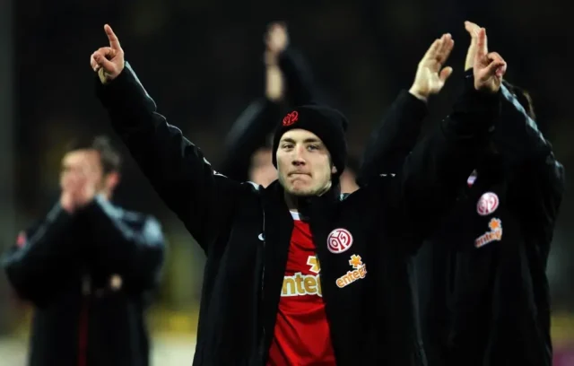 Lewis Holtby credits Thomas Tuchel's empathy as key influence on future coaching career - Get German Football News Lewis Holtby credits Thomas Tuchel's empathy as key influence on future coaching career - Get German Football News