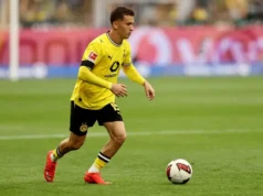 Konstantinos Karetsos, do Borussia Dortmund, impressionado com a atmosfera no Signal Iduna Park em sua estreia na Bundesliga – Receba notícias do futebol alemão Borussia Dortmund's Konstantinos Karetsas impressed with Signal Iduna Park atmosphere on his Bundesliga debut - Get German Football News