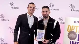 Un experto en boxeo analiza la lesión de Ilia Topuria: "En el primer minuto del primer asalto siente que su ojo derecho se le está cayendo" Un experto en boxeo analiza la lesión de Ilia Topuria: "En el primer minuto del primer asalto siente que su ojo derecho se le está cayendo"