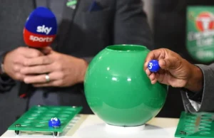 Detalhes completos agora divulgados quando serão disputadas as 16 partidas da terceira rodada da Carabao Cup e cobertura televisiva Full details now released when the 16 Carabao Cup third round matches will be played and TV coverage