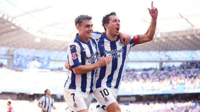 Un Oyarzabal de diez frustra la primera salida del Espanyol