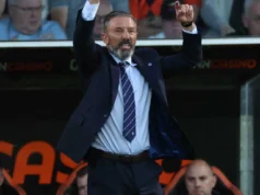 Como os Rangers podem contratar rapidamente um jogador ainda mais talentoso do que Min Soo Kim derek-mcinnes-rangers-dundee-united