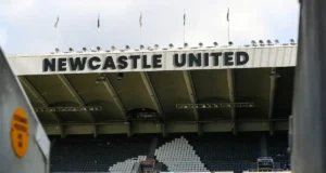 Detalhes do contrato de Ousmane Diabaté agora tornados públicos enquanto ele faz o exame médico do Newcastle United Details of Ousmane Diabaté contract now made public as he takes his Newcastle United medical