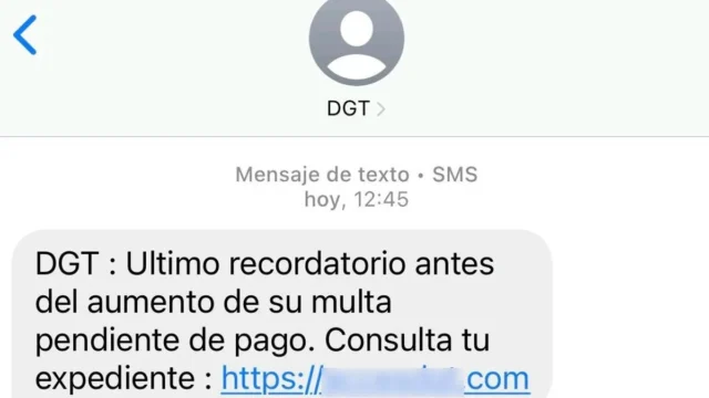 La estafa por SMS de la que está alertando la DGT en sus redes sociales La estafa por SMS de la que está alertando la DGT en sus redes sociales