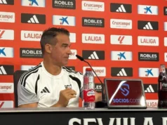 Luis García Plaza qualifica-se como "boa gestão" Situação de Vargas: "Ele não será chamado" Luis García Plaza califica como "bien gestionada" la situación de Vargas: "No va a ir convocado"