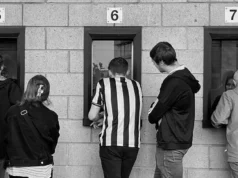 Os ingressos bônus já foram colocados à venda para os fãs do Newcastle depois que o West Brom não conseguiu vendê-los Bonus tickets have now gone on sale to Newcastle fans after West Brom fail to sell them
