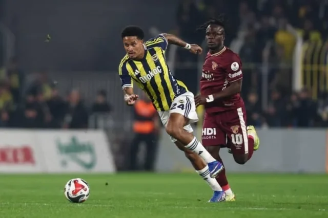 Roma advance in talks for Oosterwolde, offer €17-18 million Roma advance in talks for Oosterwolde, offer €17-18 million