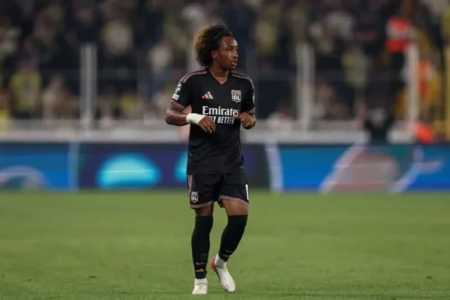 Roma to decide whether to proceed with Fofana deal Roma to decide whether to proceed with Fofana deal