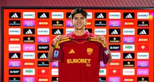 Balerdi foi convocado pela primeira vez pela Roma pelo Lecce. Balerdi receives first Roma call-up vs Lecce