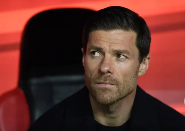 Xabi Alonso heaps praise on Chelsea's front three after Fulham win