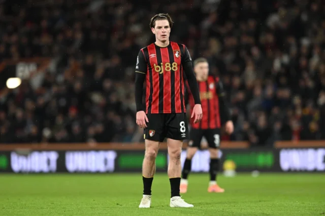 Report: Chelsea have made three attempts to sign Premier League midfielder Report: Chelsea have made three attempts to sign Premier League midfielder