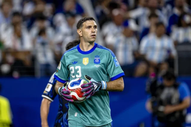 Chelsea agree deal to sign World Cup winner