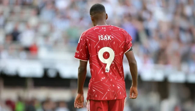 After Alexander Isak bottles taking St James’ Park penalty Andoni Iraola comes to his defence After Alexander Isak bottles taking St James’ Park penalty Andoni Iraola comes to his defence