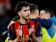 O Spurs manteve negociações esta semana para contratar seu melhor atacante desde Kane. marcos-senesi-bournemouth-premier-league