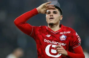 O clube agora proibiu o alvo de transferência do Newcastle United de treinar ou jogar Club have now banned Newcastle United transfer target from training or playing