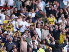Leeds chega a acordo em curto prazo para assinar estrela de 6 pés e 2 polegadas após reversão do acordo daniel-farke-leeds