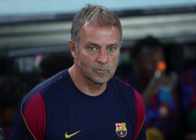 Barcelona defender will not leave the club this summer despite strong links | Barca Universal Hansi Flick, Barcelona manager