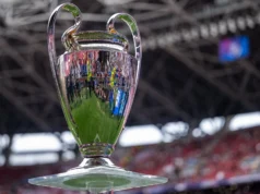 Sorteio da Liga dos Campeões 2026/27: jogos em cada fase da liga The Champions League Trophy is displayed on a plinth prior to the UEFA Champions League Final 2026 match between Paris Saint-Germain and Arsenal FC at Puskas Arena on May 30, 2026 in Budapest, Hungary
