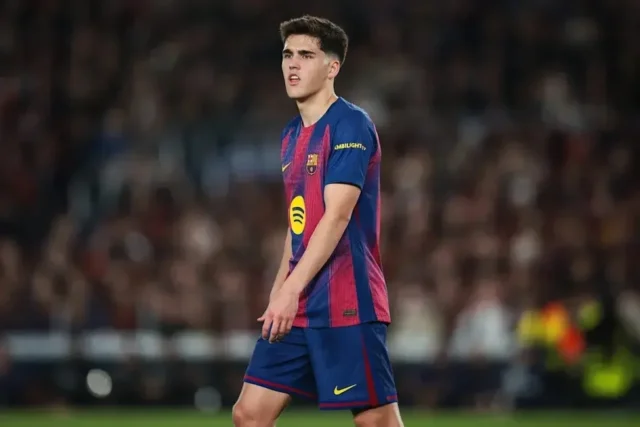 Pau Cubars&iacute; wearing the FC Barcelona home kit during a match
