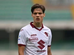 Frank Kessie: Juventus definiu as regras de transferência Samuele Ricci wearing a white Torino FC jersey with maroon trim during a Serie A match
