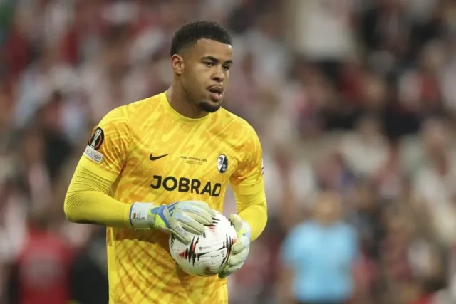 Noah Atubolu extends Freiburg contract amid transfer talks - Get German Football News Noah Atubolu extends Freiburg contract amid transfer talks - Get German Football News