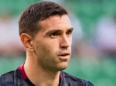 Chelsea está considerando uma transferência para o goleiro do Aston Villa, Martinez Chelsea considering move for Aston Villa keeper Martinez
