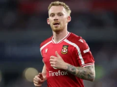 Como assistir Wrexham x Birmingham City: detalhes ao vivo do confronto Hollywood x NFL Championship How to watch Wrexham vs Birmingham City: live stream details as Hollywood meets NFL in Championship clash