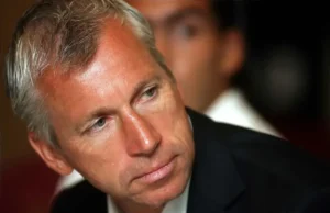Alan Pardew declara que a vitória do Newcastle United foi roubada pelo sortudo Liverpool Alan Pardew declares Newcastle United were robbed of victory by lucky Liverpool