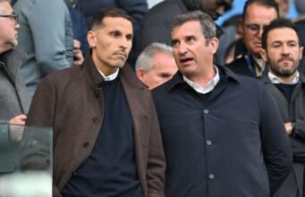 Mensagem secreta do líder do time de Manchester, City, para o time após decisão da Premier League atacada