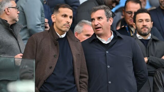 Mensagem secreta do líder do time de Manchester, City, para o time após decisão da Premier League atacada Mensagem secreta do líder do time de Manchester, City, para o time após decisão da Premier League atacada