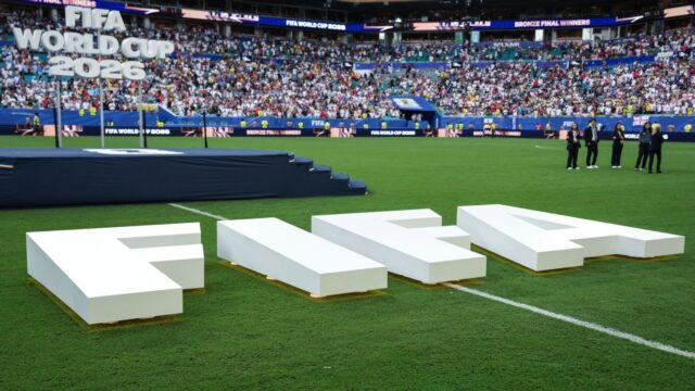 A FIFA propôs um aumento no pagamento da associação de US$ 10 milhões para US$ 25 milhões A FIFA propôs um aumento no pagamento da associação de US$ 10 milhões para US$ 25 milhões