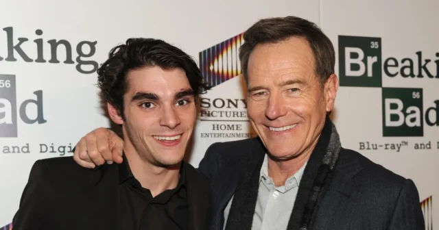 Atores de Breaking Bad lamentam RJ Mitte após sua morte Atores de Breaking Bad lamentam RJ Mitte após sua morte