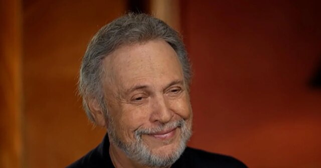 Billy Crystal sobre como encontrar humor nos tempos mais sombrios Billy Crystal sobre como encontrar humor nos tempos mais sombrios
